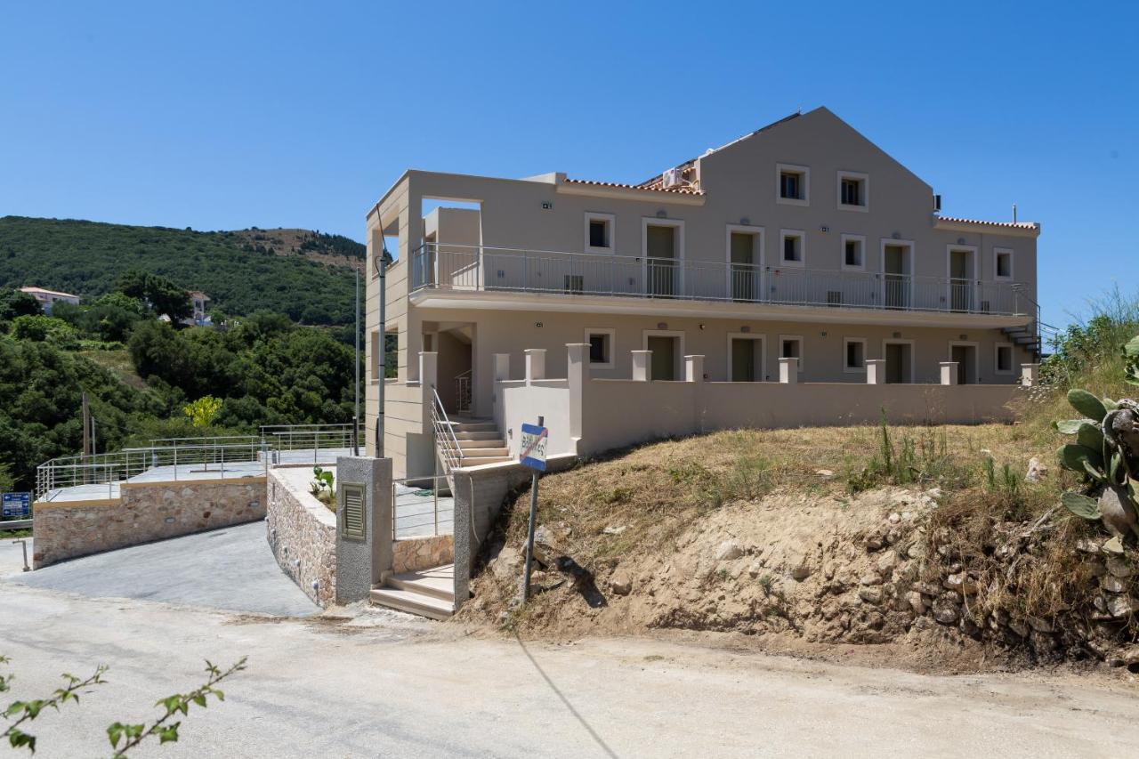 Sky View Kefalonia Hotel Vovikes
